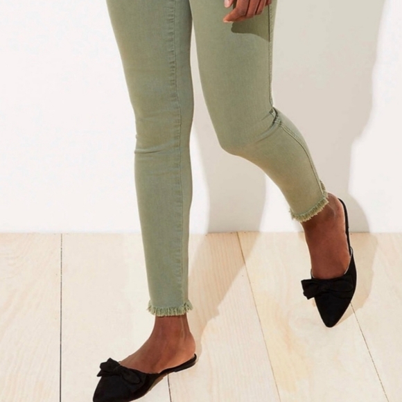 Made and Love LOFT Sage Green Skinny Jeans Womens sz 4/27 Petite - Picture 2 of 9